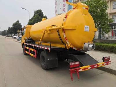 東風(fēng)8噸吸污吸糞車化糞池掏糞車配置介紹